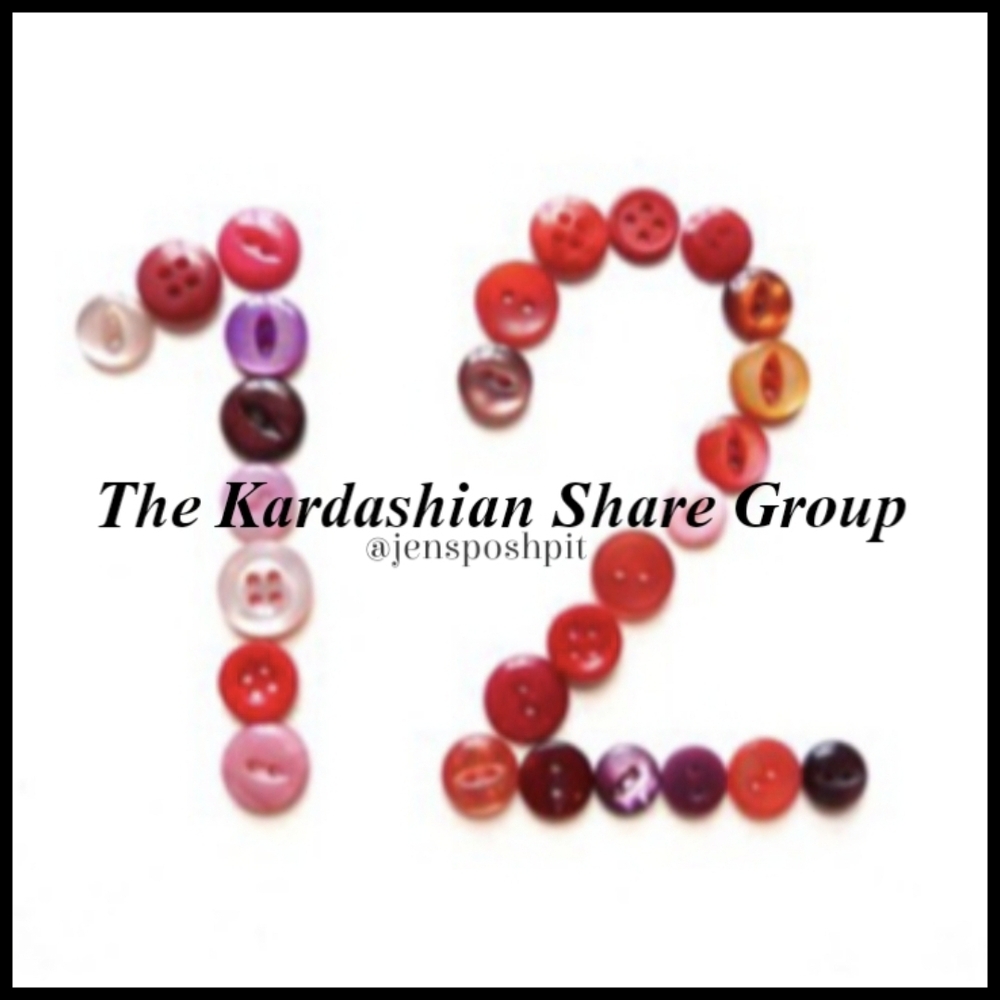 8/19 - Wed - The Kardashian Share Group - Picture 15 of 15